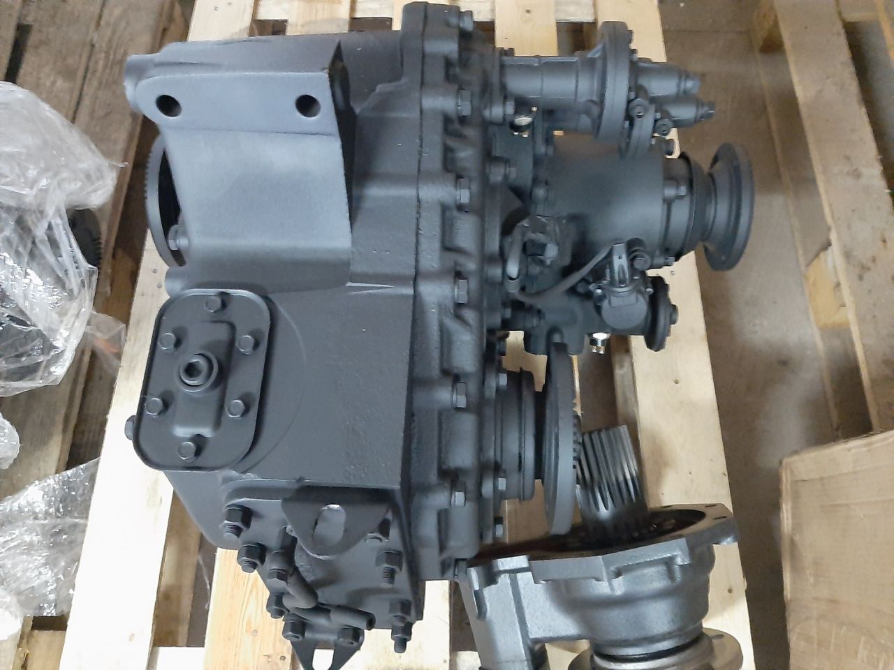 Раздатка zf VG 2700/400 Камаз 65228, 65226