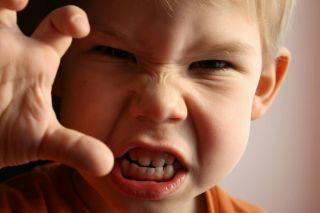 Агрессивное поведение детей: причины, симптомы, лечение