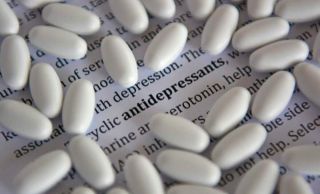 Антидепрессанты без рецепта / Топ 11 лекарств для лечения депрессии