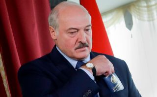 Лукашенко лавирует между жаждой власти и диктатом Москвы