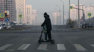 Министерство транспорта и МВД России предлагает ввести новые правила езды на электросамокатах