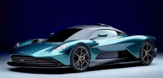 В компании Aston Martin стартовал выпуск гибридного суперкара Valhalla