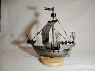 Скульптура из металла «Корабль» / Металлическая скульптура «Корабль»