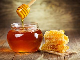 Как правильно хранить и употреблять мед?