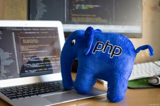 Каким образом объектно-ориентированный подход влияет на разработку веб-приложений на языке PHP?