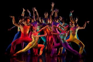 Танц-театр: жанр, объединяющий элементы танца, театра и драматургии