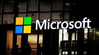 Microsoft прекращает лицензию для российских клиентов