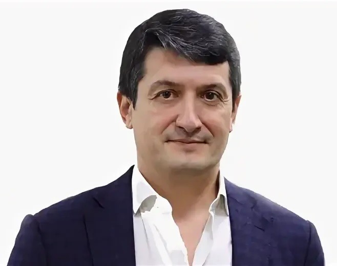 Расулов Арсен Османович / Онколог, хирург, хирург-онкопроктолог, колоректальный хирург